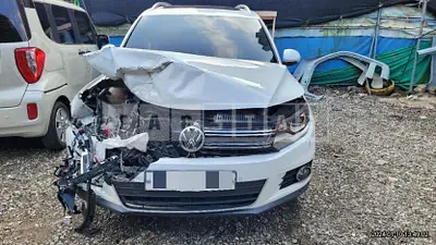 Photo 1 of 8: 2015 Volkswagen Tiguan 2.0 TDI Blue Motion, VIN WVGZZZ5NZFW562945 — Korean insurance auction