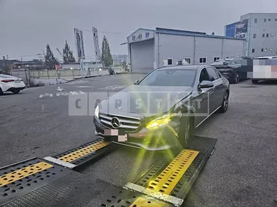 Photo 1 of 21: 2016 Mercedes-Benz E300 4Matic — Korean insurance auction