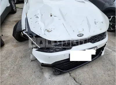 Photo 1 of 16: 2020 Kia K5 — Korean insurance auction