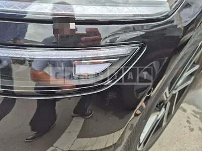 Photo 1 of 2: 2024 Genesis (parts) G80 Headlamp — Korean insurance auction