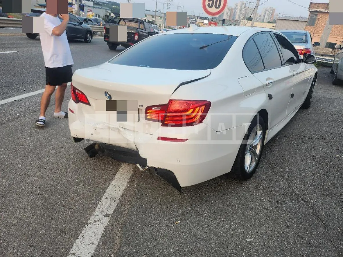 Photo 2 of 21: 2016 BMW 520d, VIN WBA5E5107GG209477 — Korean insurance auction
