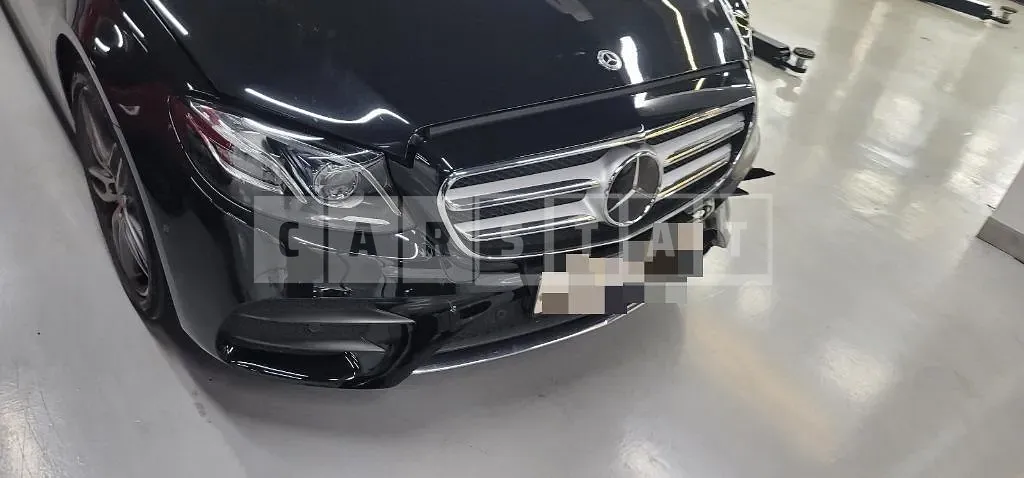 Photo 2 of 32: 2020 Mercedes-Benz E300 4Matic — Korean insurance auction