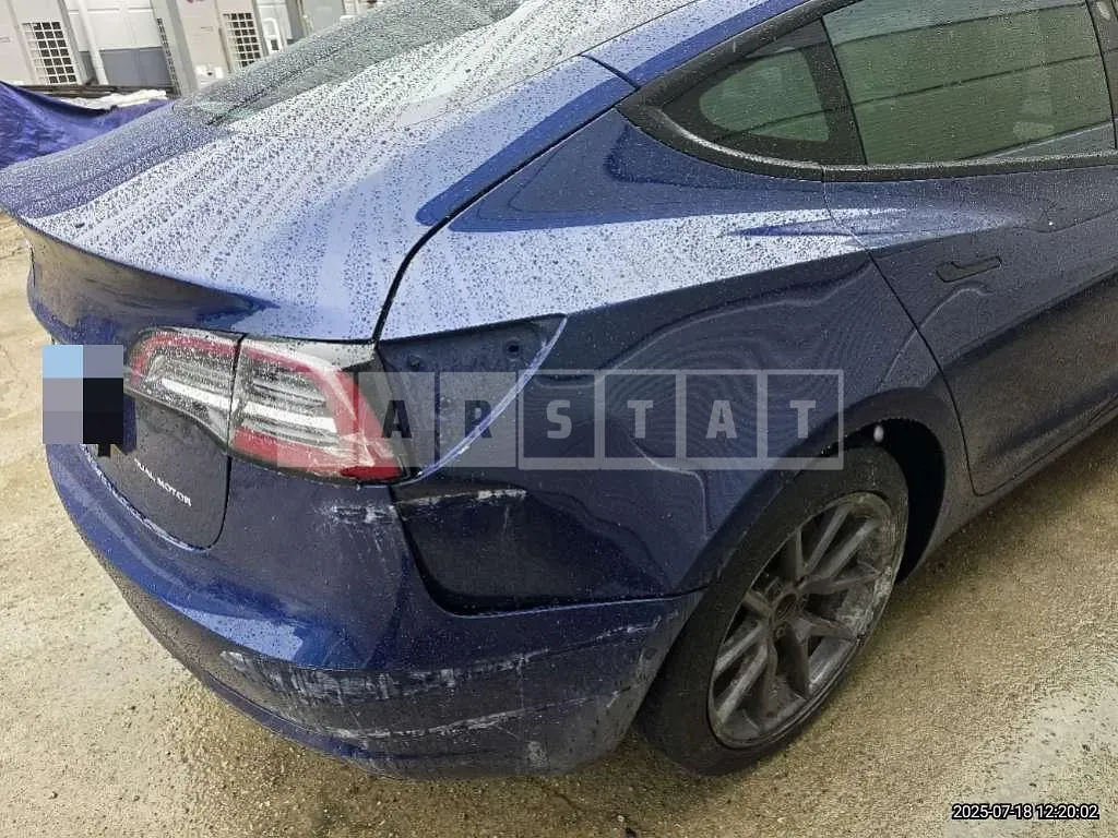 Photo 2 of 7: 2022 Tesla Model 3 Long Range — Korean insurance auction