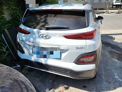 Photo 1 of 29: 2018 Hyundai Kona Electric, VIN KMHK381GFKU017670 — Korean insurance auction