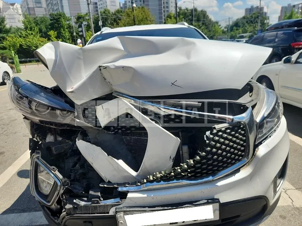 Photo 2 of 21: 2015 Kia Sorento, VIN KNAPS81ABGA125187 — Korean insurance auction