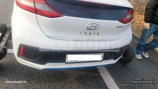 Photo 2 of 10: 2016 Hyundai IONIQ Hybrid (IONIQ Hybrid), VIN KMHC051CGGU003379 — Korean insurance auction