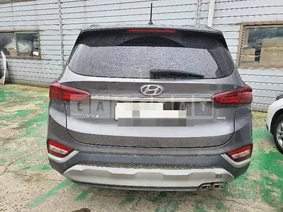 Photo 1 of 40: 2020 Hyundai Santa Fe 2.0 (4WD) — Korean insurance auction