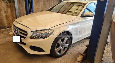 Photo 1 of 38: 2017 Mercedes-Benz C 200, VIN WDDWF4CB6HF504323 — Korean insurance auction