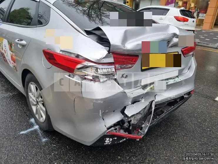 Photo 2 of 5: 2016 Kia K5 2.0(LPI), VIN KNAGU416BGA104601 — Korean insurance auction