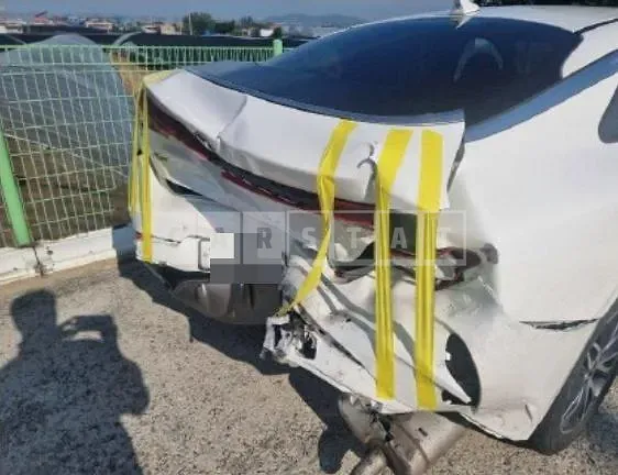 Photo 2 of 14: 2020 Kia K5 — Korean insurance auction