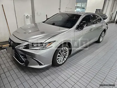 Photo 1 of 10: 2024 Lexus ES300h — Korean insurance auction