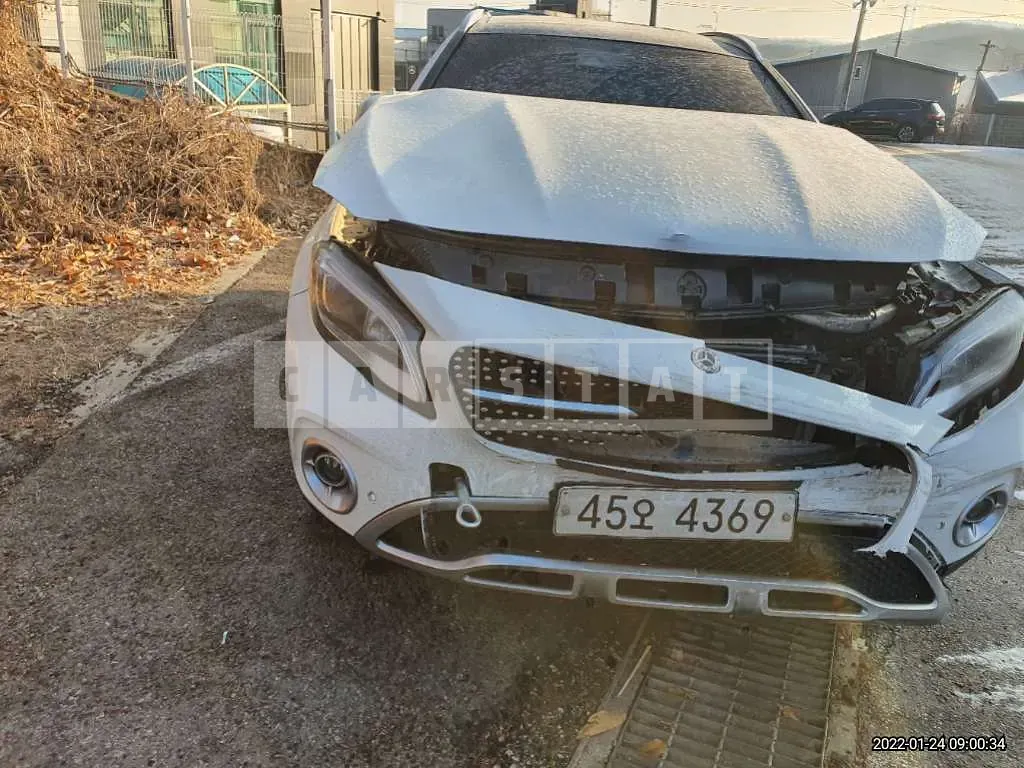 Photo 2 of 27: 2019 Mercedes-Benz GLA220, VIN WDCTG4FB8KJ627867 — Korean insurance auction