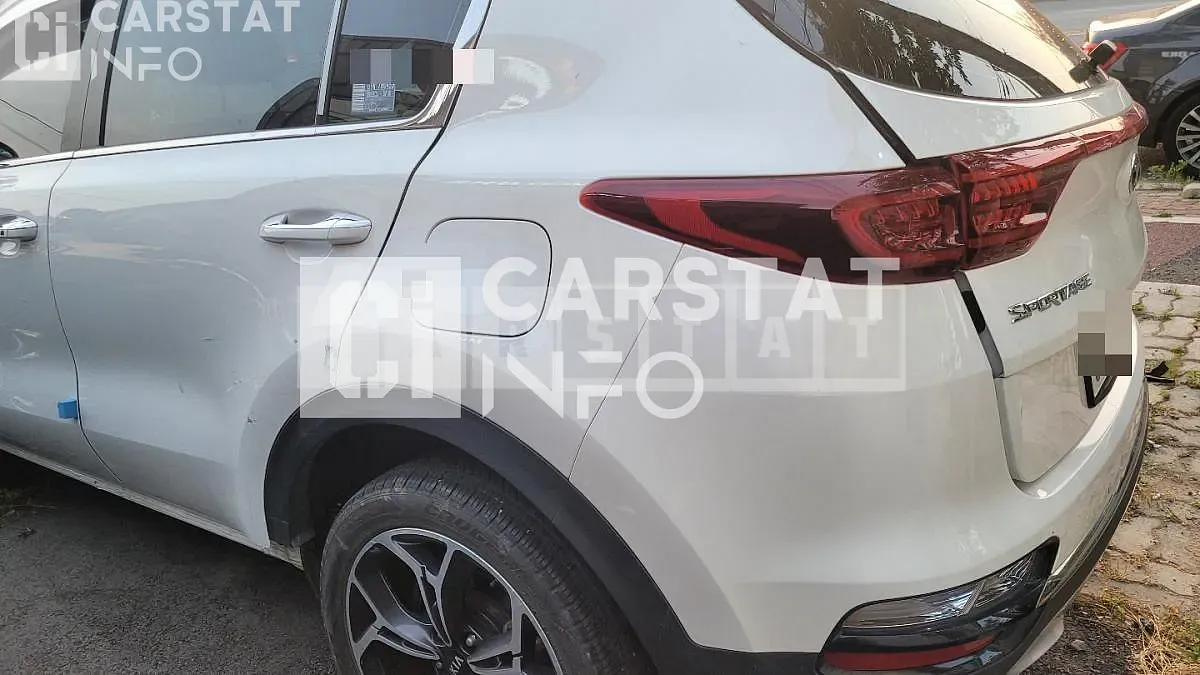 Photo 2 of 9: 2020 Kia Sportage, VIN KNAPR813BLK780483 — Korean insurance auction