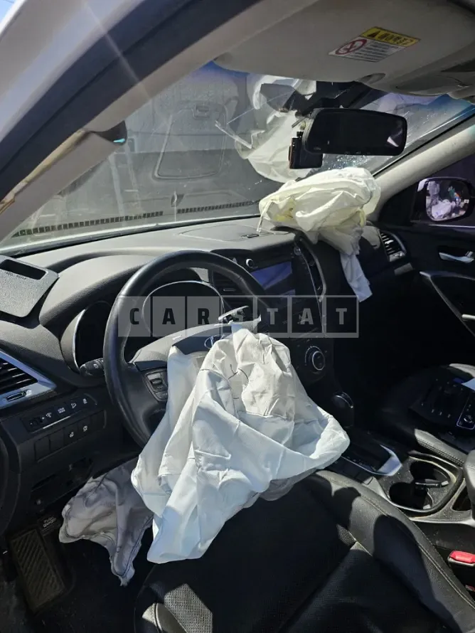 Photo 2 of 9: 2016 Hyundai Santa Fe DM 2.0 — Korean insurance auction