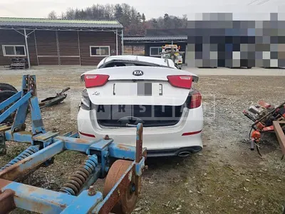 Photo 1 of 3: 2014 Kia K5 2.0(LPI) — Korean insurance auction
