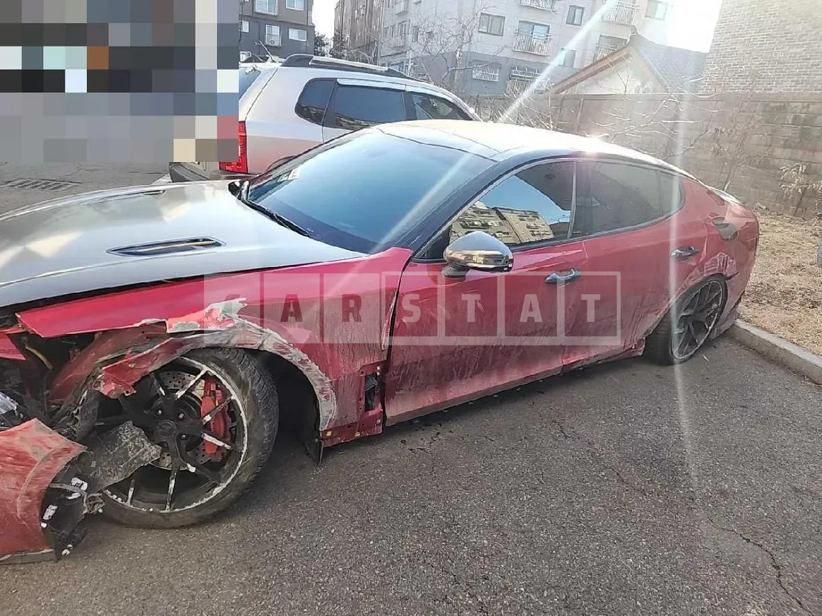Photo 2 of 15: 2020 Kia Stinger 2.0, VIN KNAE351ADLS083860 — Korean insurance auction