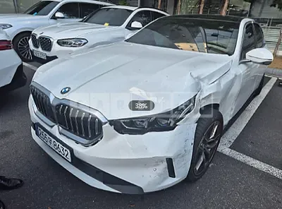 2025 BMW 520i