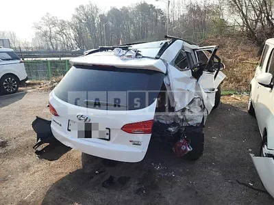 Photo 1 of 4: 2014 Hyundai Santa Fe, VIN KMHSW81XDFU396188 — Korean insurance auction