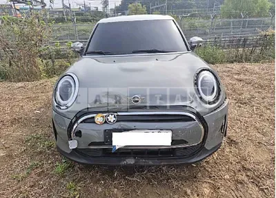 Photo 1 of 13: 2023 MINI Cooper Five-Door — Korean insurance auction