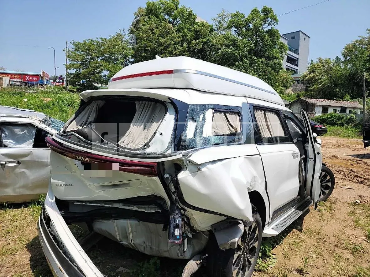 Photo 2 of 35: 2022 Kia Carnival (High Limousine) — Korean insurance auction