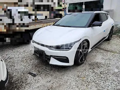 Photo 1 of 21: 2023 Kia EV6 Long Range 4WD — Korean insurance auction