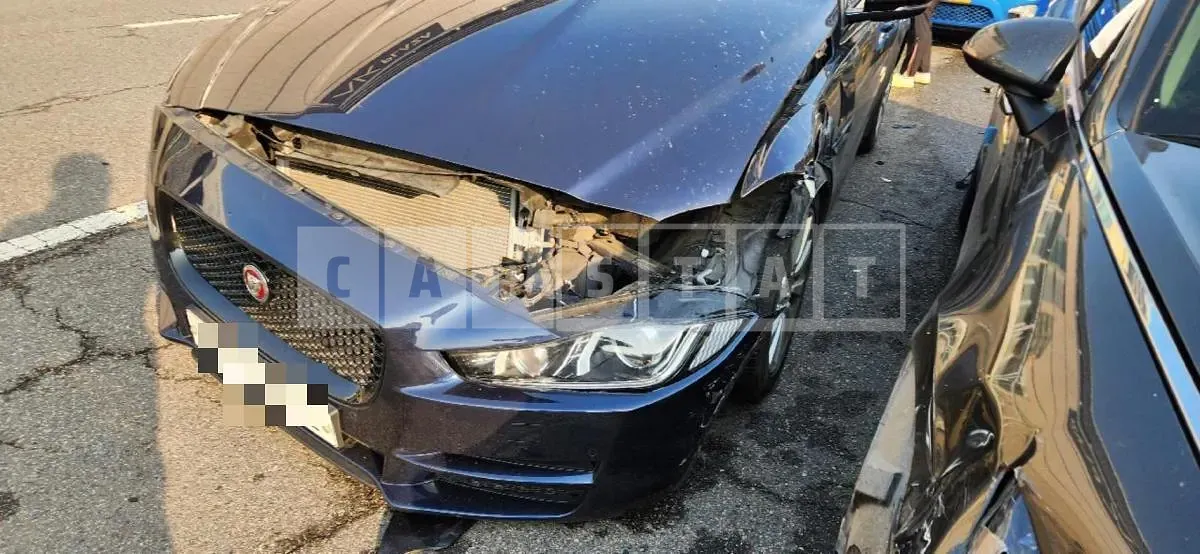 Photo 2 of 7: 2018 Jaguar XE 20d, VIN SAJAB4BN7JCP34599 — Korean insurance auction