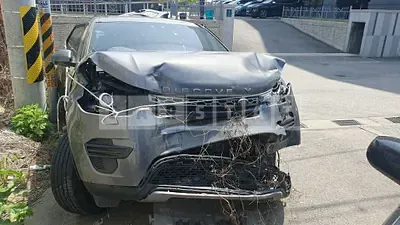 Photo 1 of 35: 2018 Land Rover Discovery Sports 2.0d, VIN SALCA2BN8JH764981 — Korean insurance auction