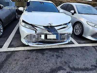 Photo 1 of 7: 2018 Toyota Camry Hybrid — Korean insurance auction