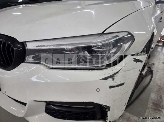 Photo 2 of 28: 2017 BMW 520d xDrive — Korean insurance auction