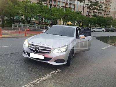 Photo 1 of 6: 2015 Mercedes-Benz E250 BlueTec 4Matic, VIN WDDHF9HB9GB218275 — Korean insurance auction