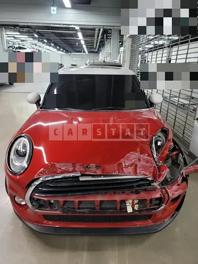 Photo 1 of 29: 2016 MINI Cooper D Five-Door — Korean insurance auction