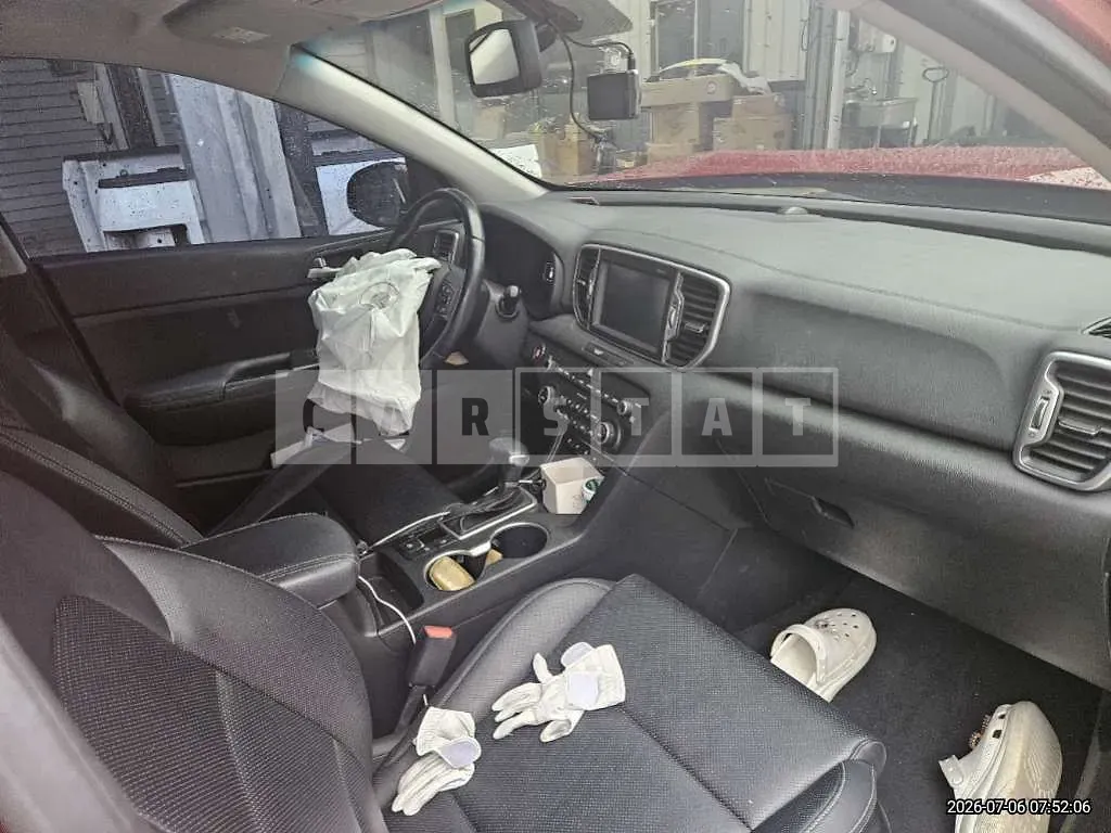 Photo 2 of 23: 2017 Kia Sportage 1.7 — Korean insurance auction