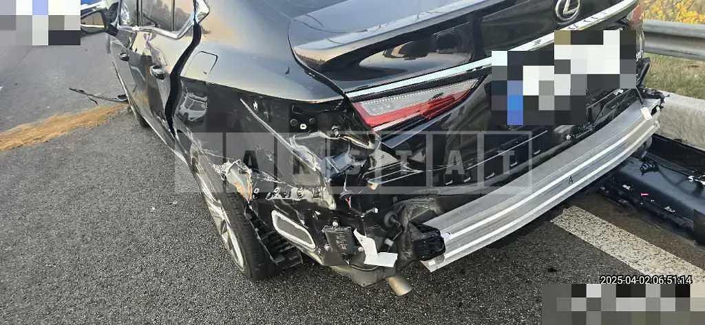 Photo 2 of 20: 2024 Lexus ES300h — Korean insurance auction