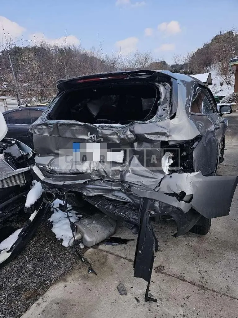 Photo 2 of 2: 2024 Kia Sorento Hybrid — Korean insurance auction