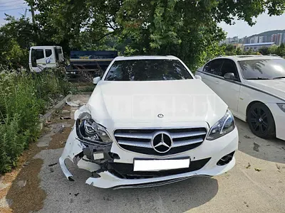 Photo 1 of 12: 2015 Mercedes-Benz E220 CDI, VIN WDDHF0CB6GB194228 — Korean insurance auction