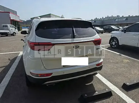 Photo 2 of 20: 2017 Kia Sportage — Korean insurance auction