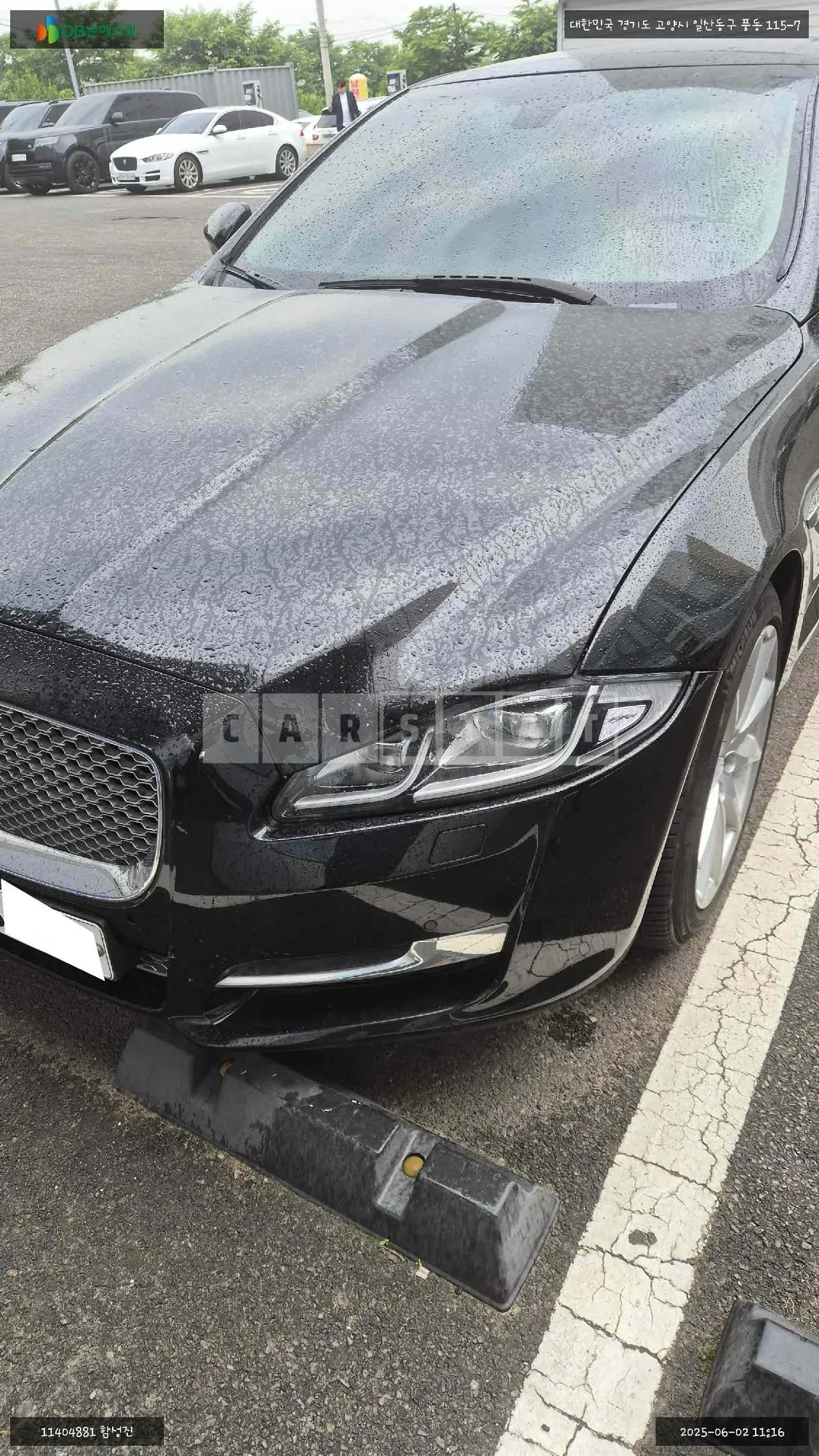Photo 2 of 25: 2017 Jaguar XJ 3.0 d, VIN SAJAA129XHNW06229 — Korean insurance auction