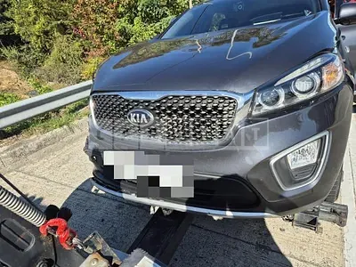 Photo 1 of 4: 2015 Kia Sorento — Korean insurance auction