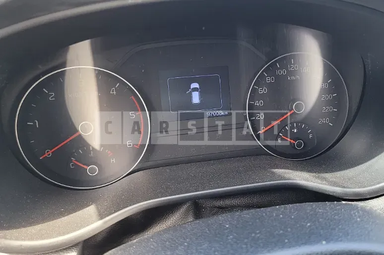 Photo 2 of 19: 2018 Kia Sportage — Korean insurance auction