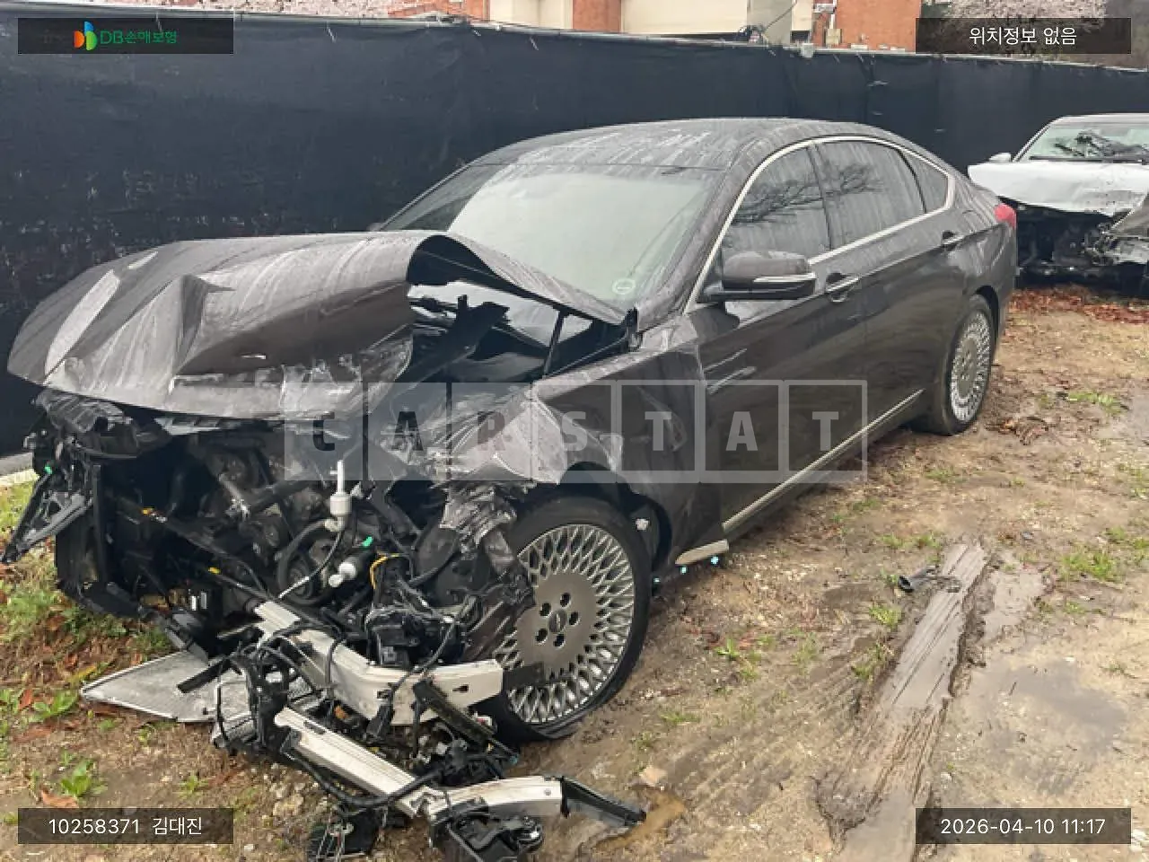 Photo 2 of 42: 2018 Hyundai Genesis G80, VIN KMHGM41DDKU314946 — Korean insurance auction