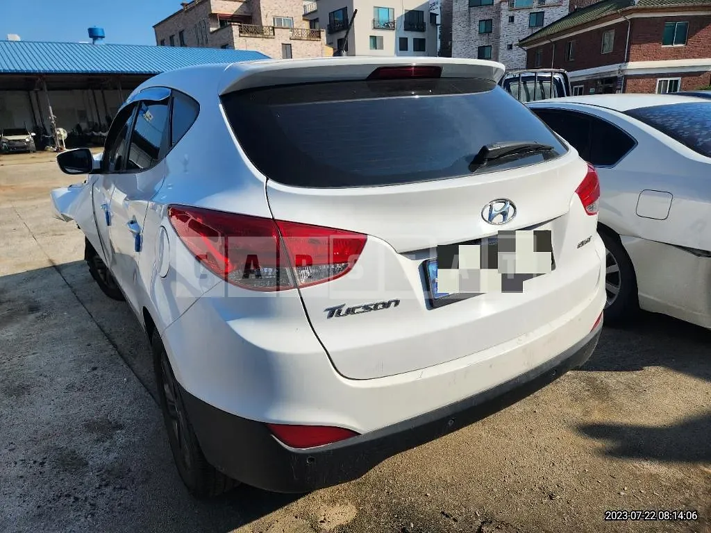 Photo 2 of 7: 2014 Hyundai Tucson ix — Korean insurance auction