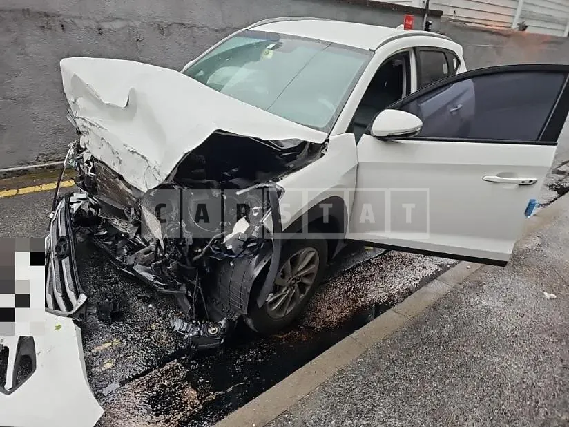 Photo 2 of 22: 2015 Hyundai Tucson TL 2.0 (4WD), VIN KMHJ381ADGU070002 — Korean insurance auction