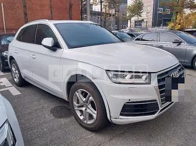 Photo 1 of 24: 2020 Audi Q5 45 TFSI quattro, VIN WAUZZZFY1L2077125 — Korean insurance auction