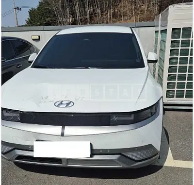 Photo 1 of 18: 2024 Hyundai IONIQ 5 — Korean insurance auction