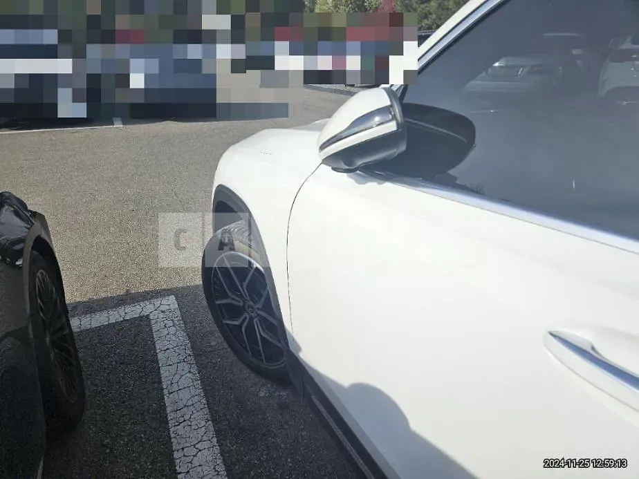 Photo 2 of 14: 2023 Mercedes-Benz EQB300 4Matic — Korean insurance auction