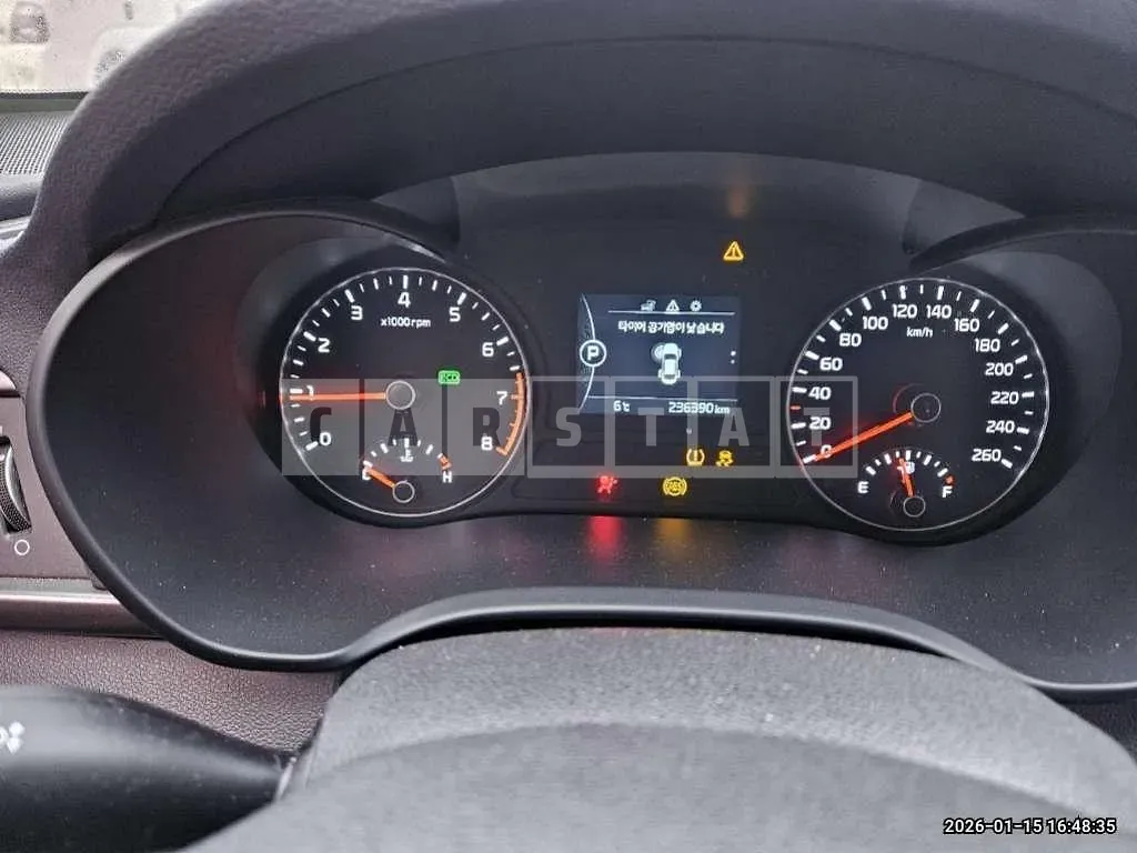 Photo 2 of 12: 2016 Kia K5 LPI 2.0 — Korean insurance auction