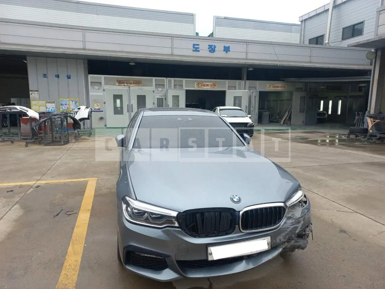 Photo 2 of 34: 2017 BMW 520d, VIN WBAJC3102HG991309 — Korean insurance auction