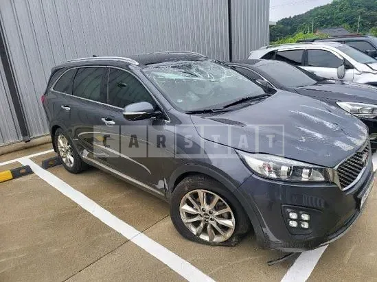 Photo 2 of 16: 2016 Kia Sorento, VIN KNAPH81ABGA244465 — Korean insurance auction