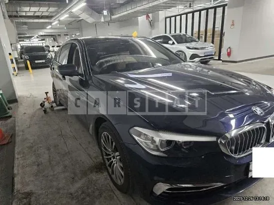Photo 2 of 24: 2020 BMW 520i Luxury, VIN WBAJK9101LBR78725 — Korean insurance auction