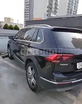 Photo 2 of 9: 2018 Volkswagen Tiguan 2.0 TDI 4MOTION, VIN WVGZZZ5NZJW967357 — Korean insurance auction
